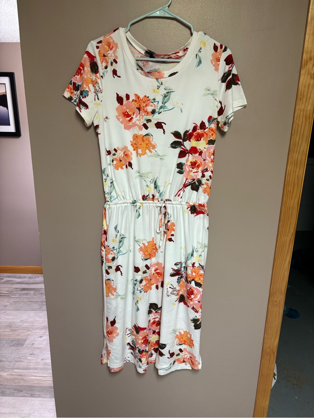 White Floral Short-Sleeve Drawstring Dress with Coral Blooms